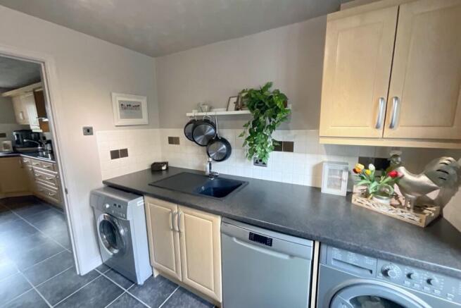 3 bed Detached for sale Image 6