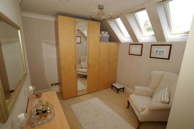 Bed 1 Dressing Area