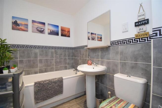 1 bed Flat to rent Image 9