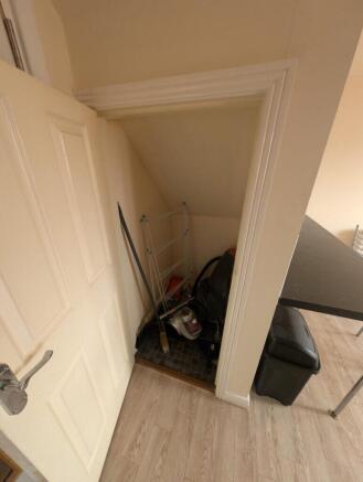 6 bed Town House for sale Image 4