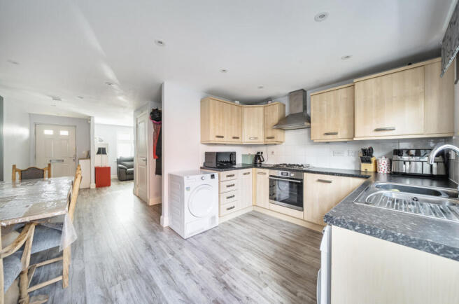 1349218-19-68bf11...