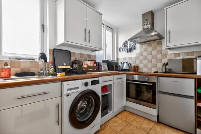 1 bed Flat for sale Image 5