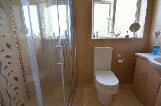 Shower Room 1st...