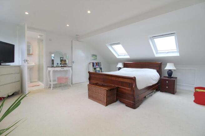 BEDROOM 1 (Photo ...