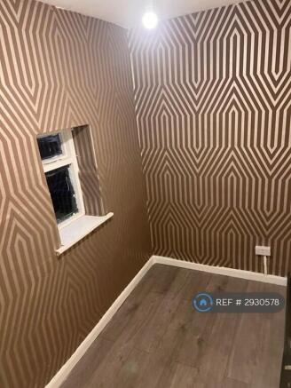 3 bed Flat to rent Image 4