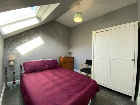 BEDROOM 2.JPG