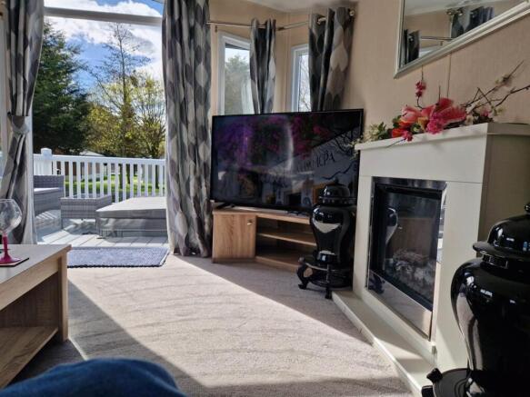 2 bed Mobile Home for sale Image 6