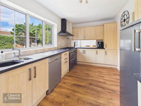 Kitchen2.jpg