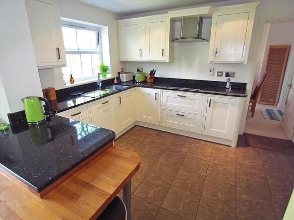 Kitchen/Breakfast Room