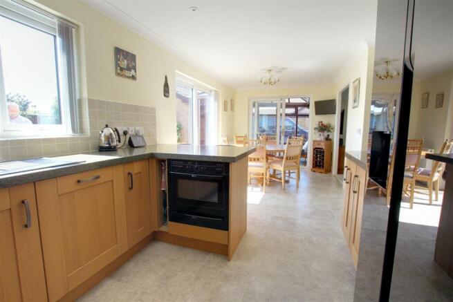 Kitchen/Dining Room