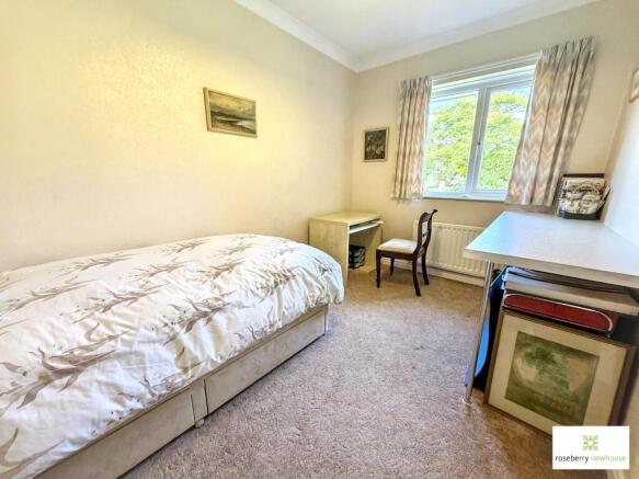 3 bed Bungalow for sale Image 11