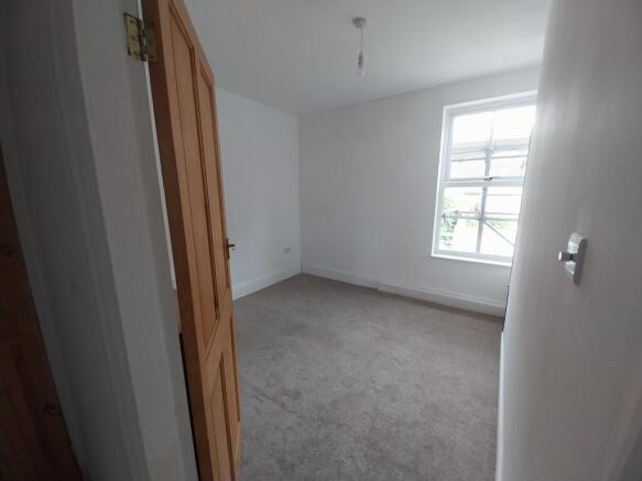 3 bed End of Terrace to rent Image 10