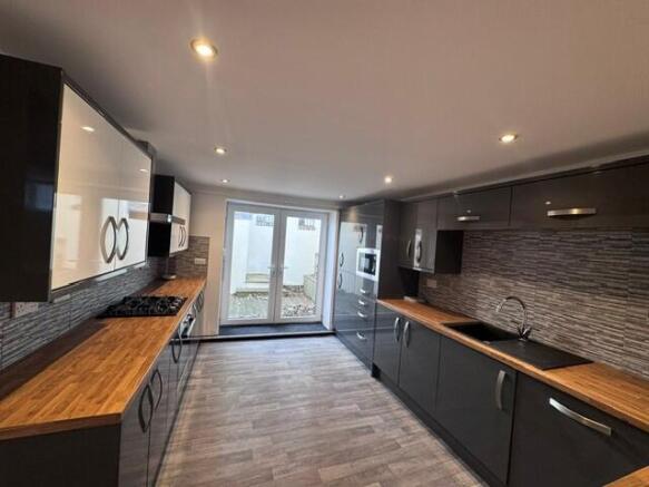 Kitchen Alt