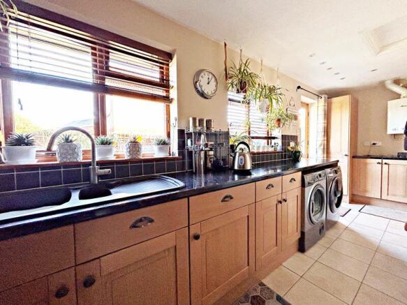 Kitchen/Utility