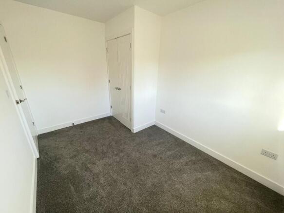 3 bed Semi-Detached to rent Image 10