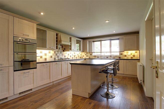 Kitchen/Breakfast Room