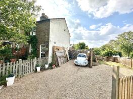 62, Green Lane, Bovingdon, Hemel Hempstead HP3 0JZ