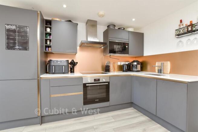 Lounge / Kitchen