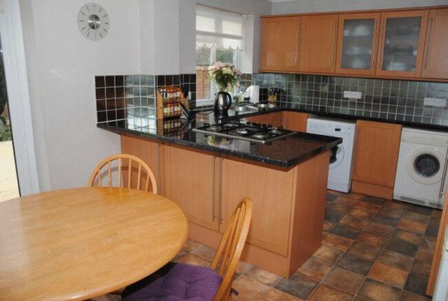 kitchen/breakfast