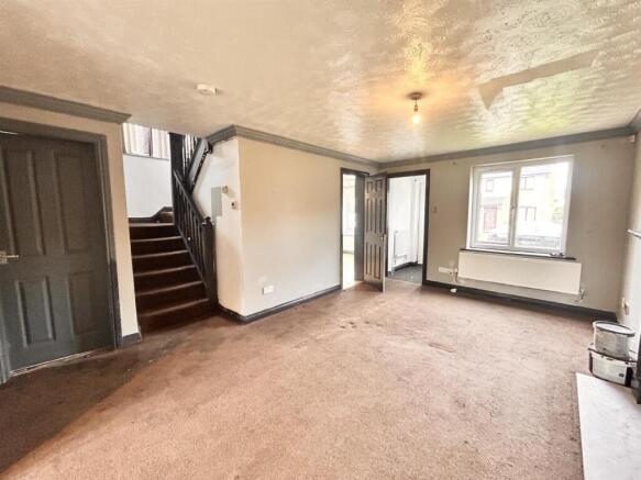 3 bed House for sale Image 4