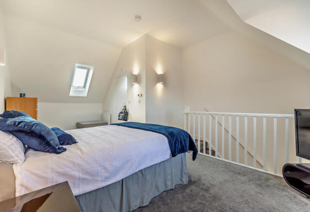 Main Bedroom 