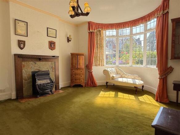 SITTING ROOM