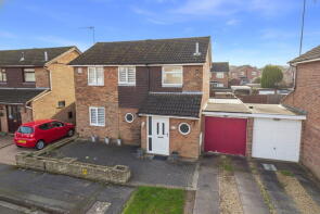 228, Obelisk Rise, Northampton NN2 8TW