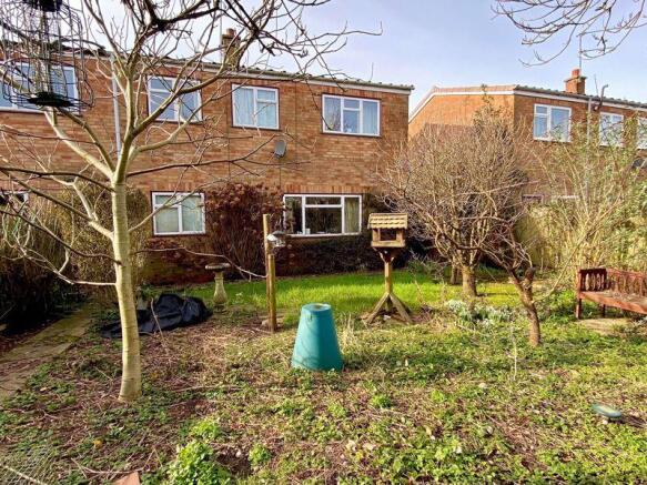 Garden to house