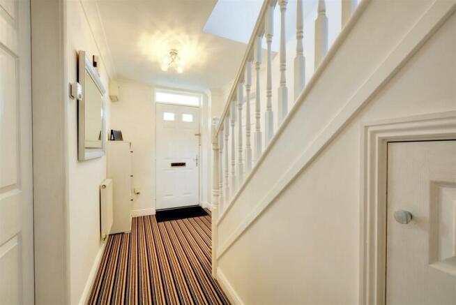 Hallway_2.jpeg