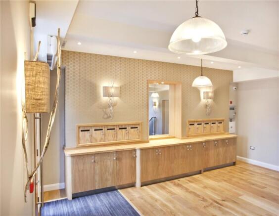 2 bed Apartment to rent Image 9