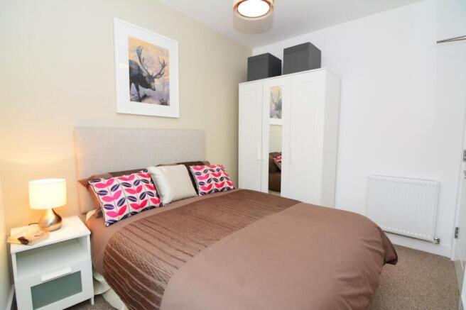 2 bed Flat for sale Image 6
