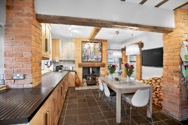 Kitchen/Dining Room