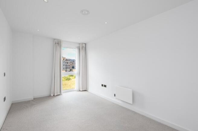 2 bed Flat for sale Image 8
