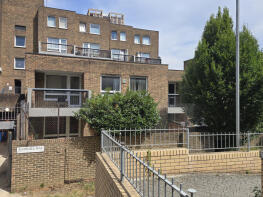 32, Rainhill Way, London E3 3JD