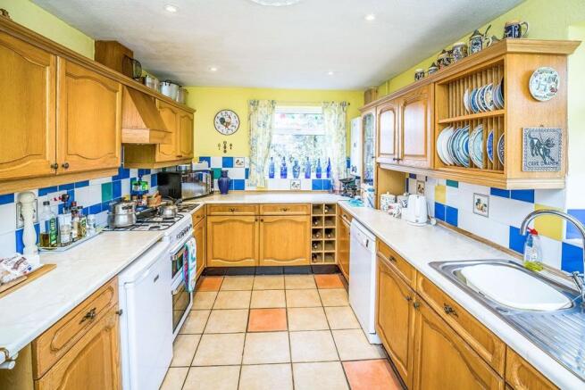 Kitchen / Breakfast Room