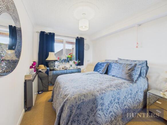 2 bed Apartment for sale Image 9