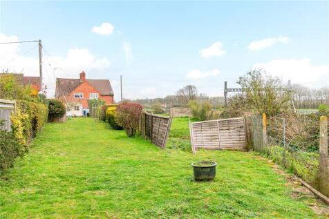 Bath Road, Woolhampton, Reading, Berkshire, RG7