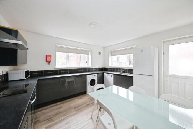 5 bed End of Terrace for sale Image 4