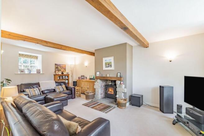 4 bed House for sale Image 4