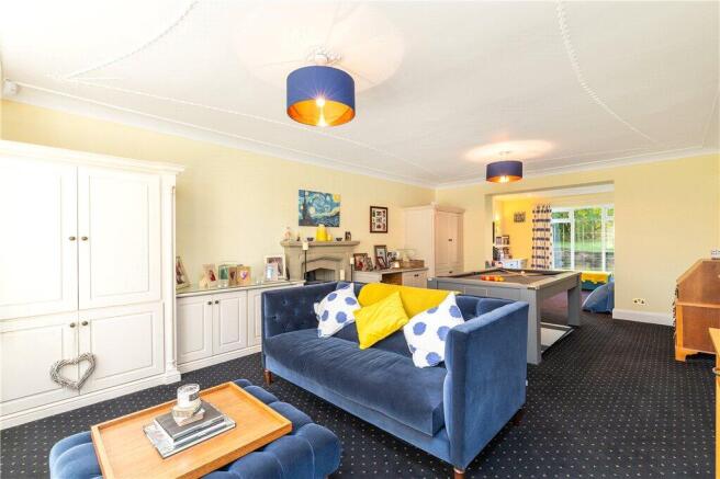 4 bed Detached for sale Image 6