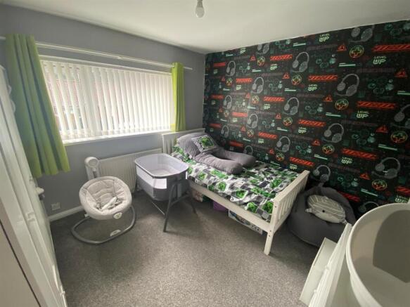 2 bed House to rent Image 7