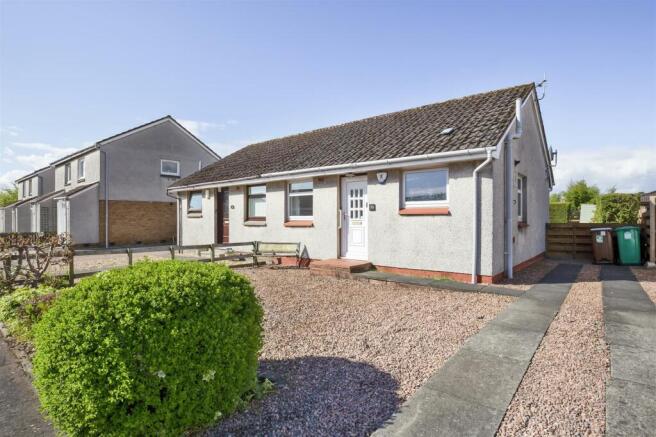 70 Glenavon Drive 3.jpg