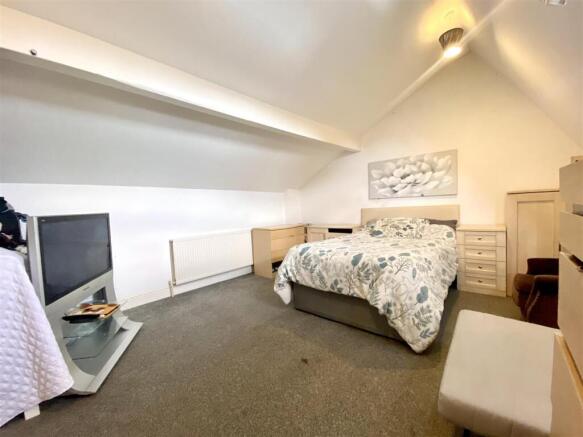 2 bed House for sale Image 9