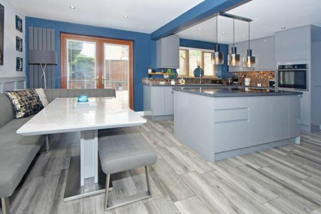 KITCHEN/DINER