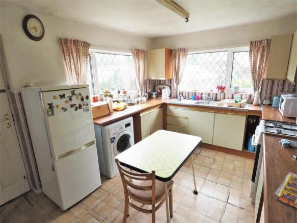 Dining Kitchen 090