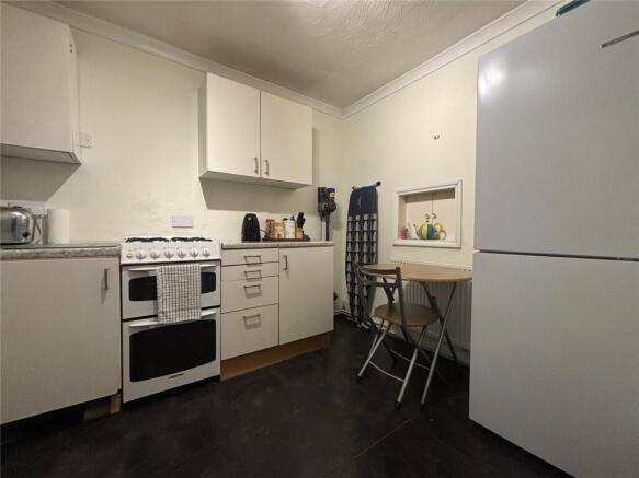 Trelawn Crescent, Lordswood, Kent, ME5 photo 4