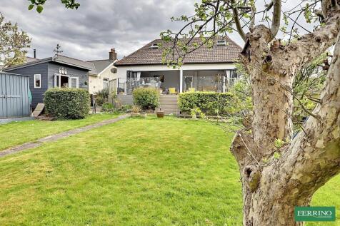 New Road, Bream, Lydney, Gloucestershire. GL15 6HH