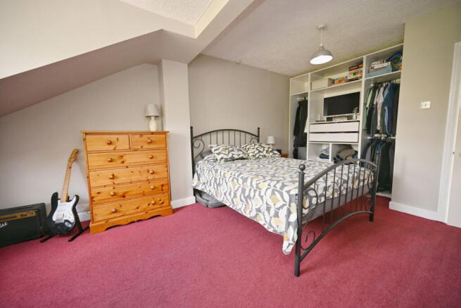 3 bed Semi-Detached for sale Image 12