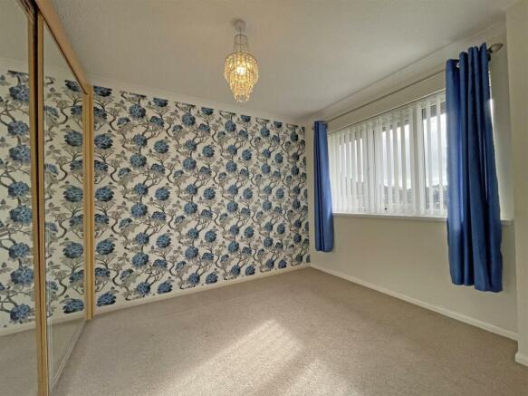 Crownhill Road 157 Bed 2.jpg