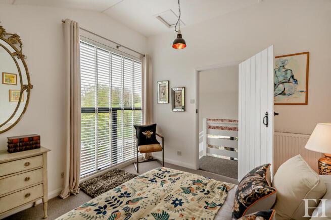 8590702-interiorw...